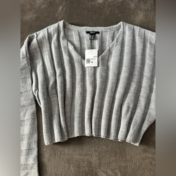 NWT Forever 21 Long Sleeve Sweater Top - Picture 1 of 2